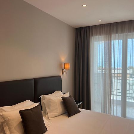 Coastline Luxury Apart Hotel 골렘 외부 사진