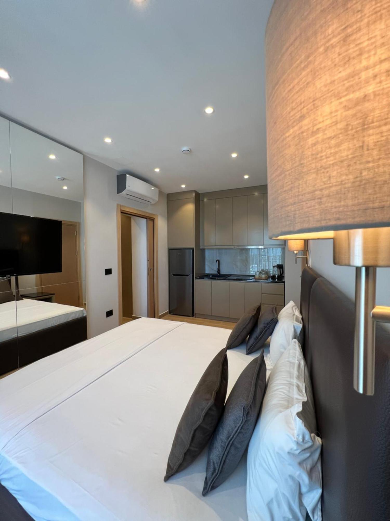 Coastline Luxury Apart Hotel 골렘 외부 사진