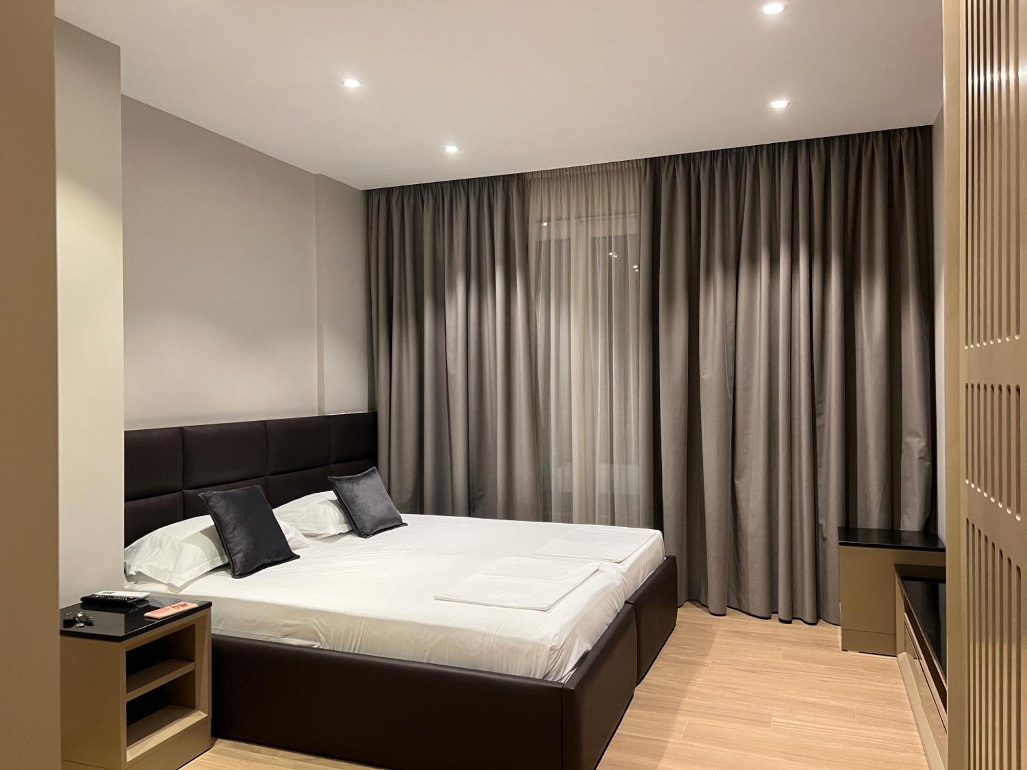 Coastline Luxury Apart Hotel 골렘 외부 사진