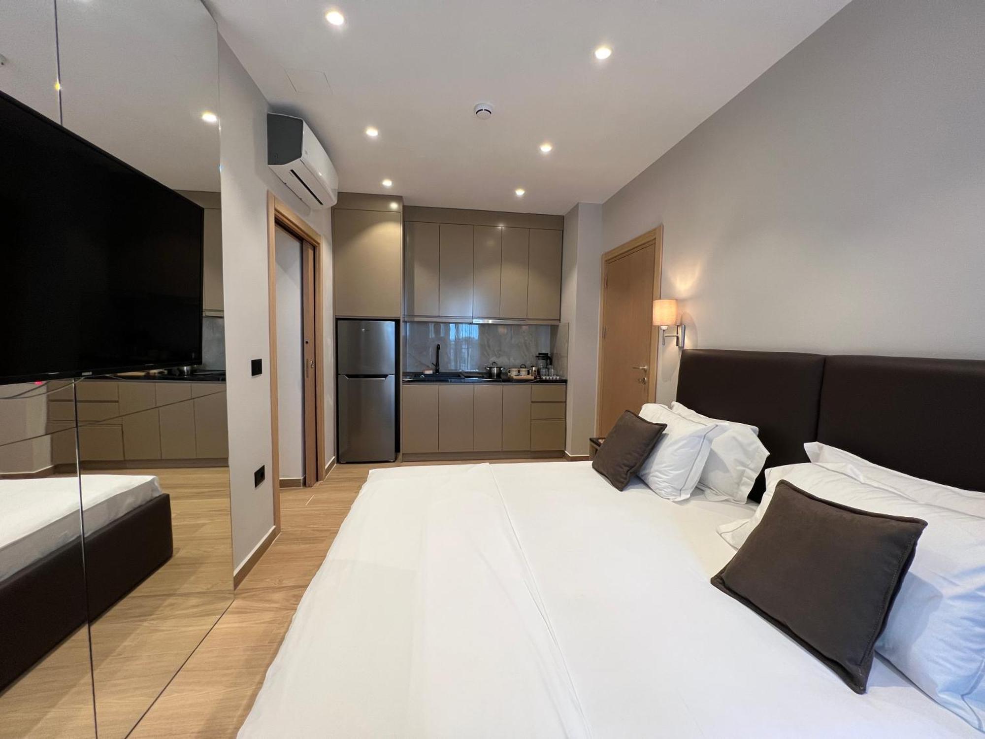 Coastline Luxury Apart Hotel 골렘 외부 사진