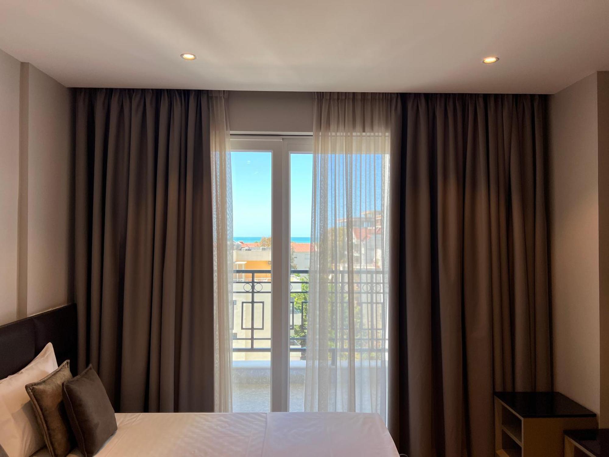 Coastline Luxury Apart Hotel 골렘 외부 사진