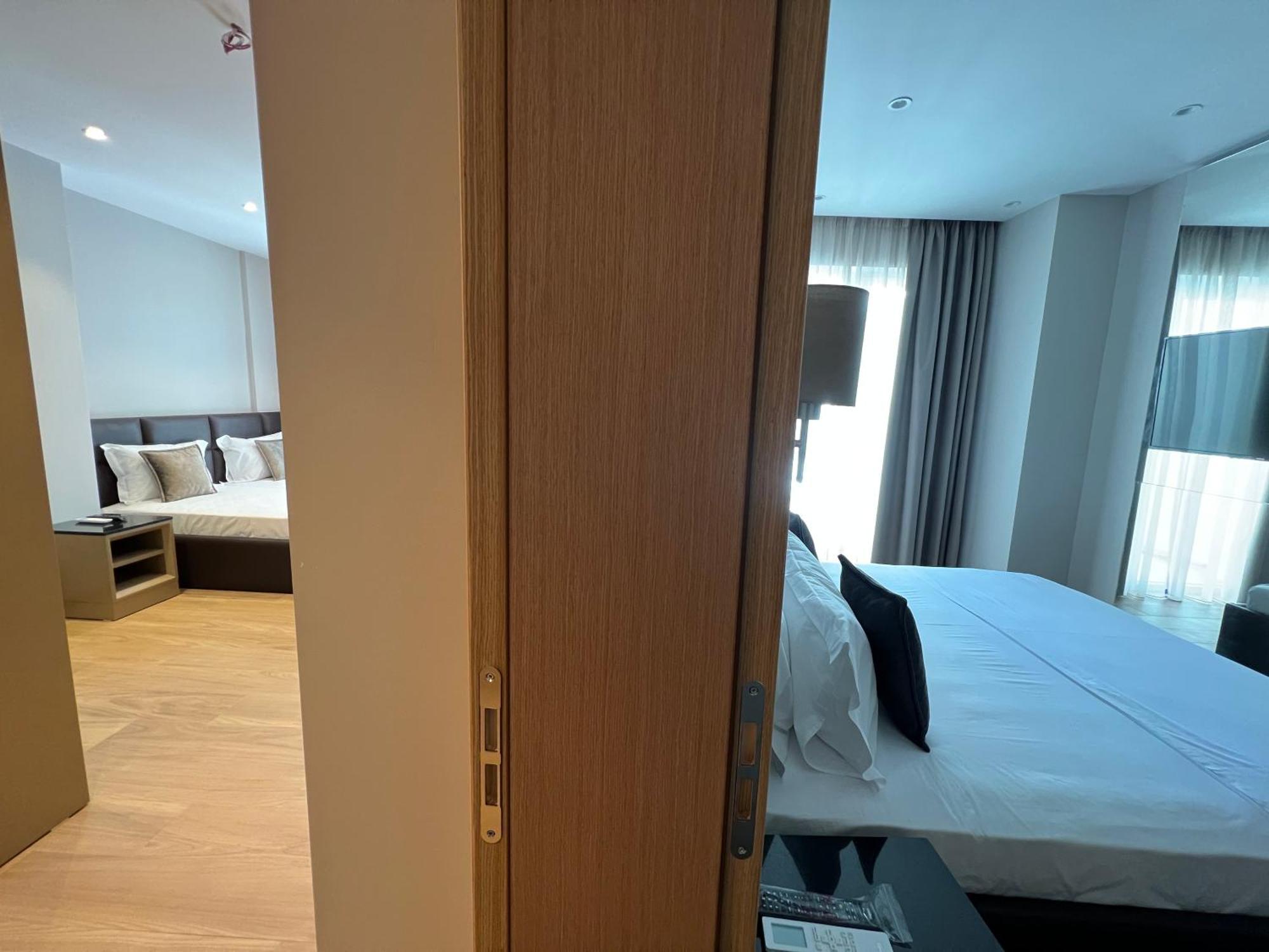 Coastline Luxury Apart Hotel 골렘 외부 사진
