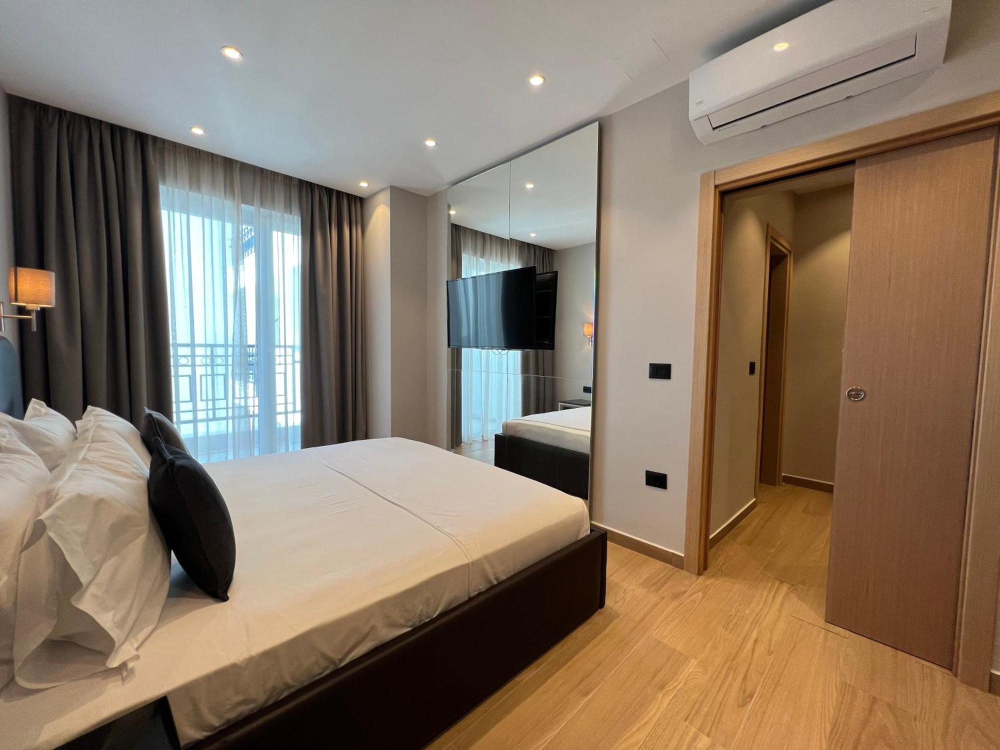 Coastline Luxury Apart Hotel 골렘 외부 사진